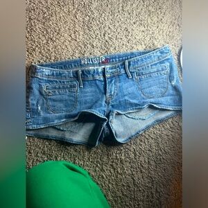 hollister denim jeans